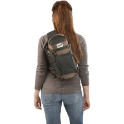 Kelty Spur 9L Sling Pack | Black Geo-Heather -Kelty Camp Gear Haven KL17 Spur GeoHeather onbodyback2