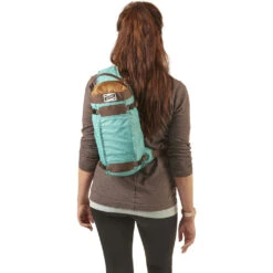 Kelty Spur 9L Sling Pack | Latigo Bay -Kelty Camp Gear Haven KL17 Spur LatigoBay onbodyback1
