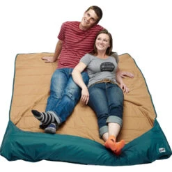 Kelty Shindig Blanket | Deep Teal/Latigo Bay -Kelty Camp Gear Haven ShindigBlanket deepTeal latigoBay feature2 KL17